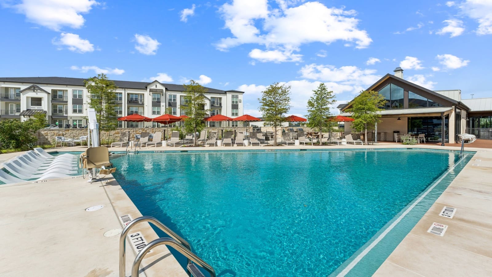 Studios–3 Bedroom Options photo 3 in Del Valle