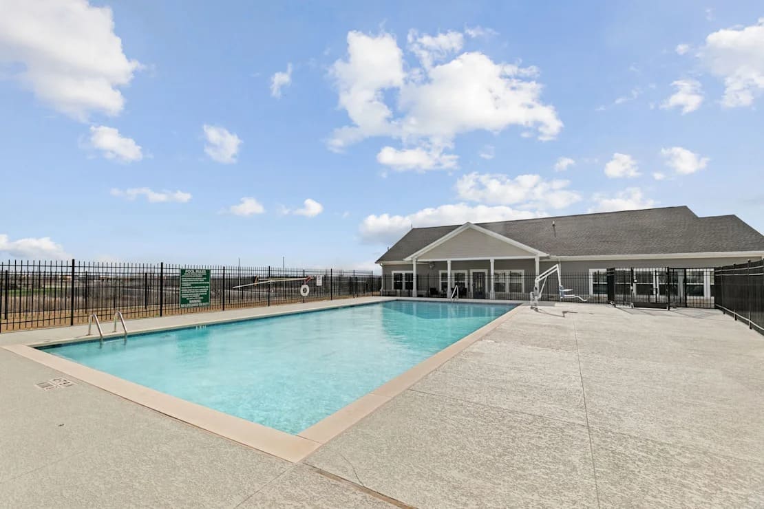 One- to Three-Bedroom Layouts photo 3 in Del Valle