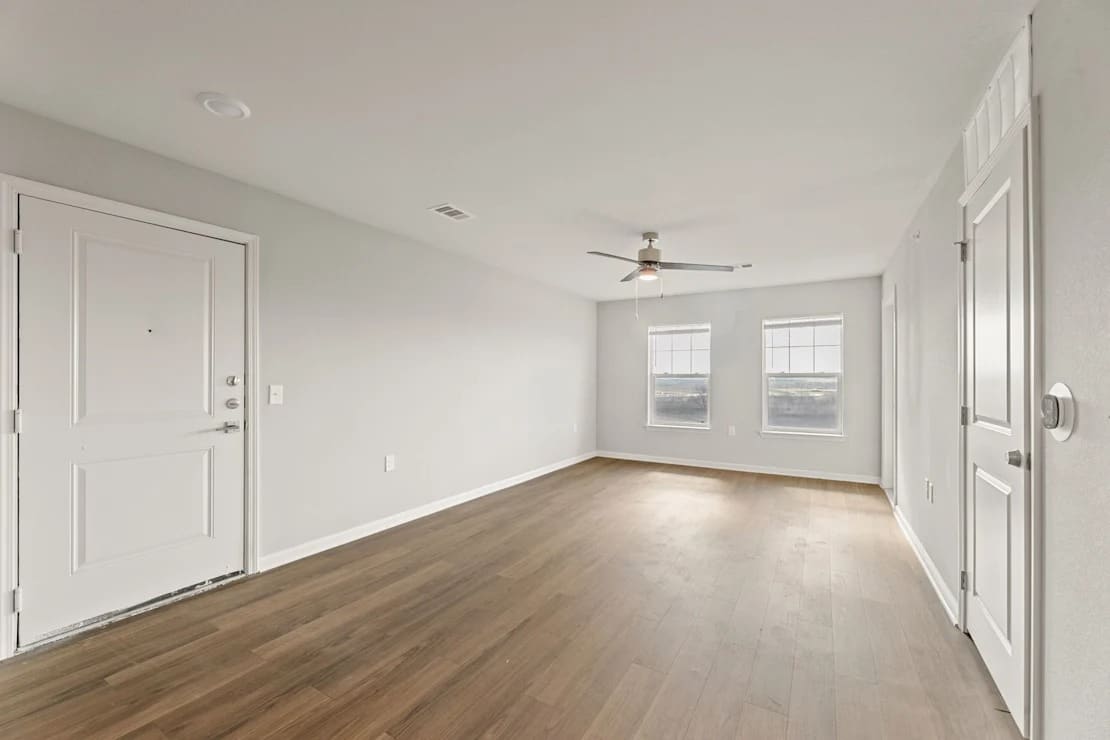 One- to Three-Bedroom Layouts photo 7 in Del Valle