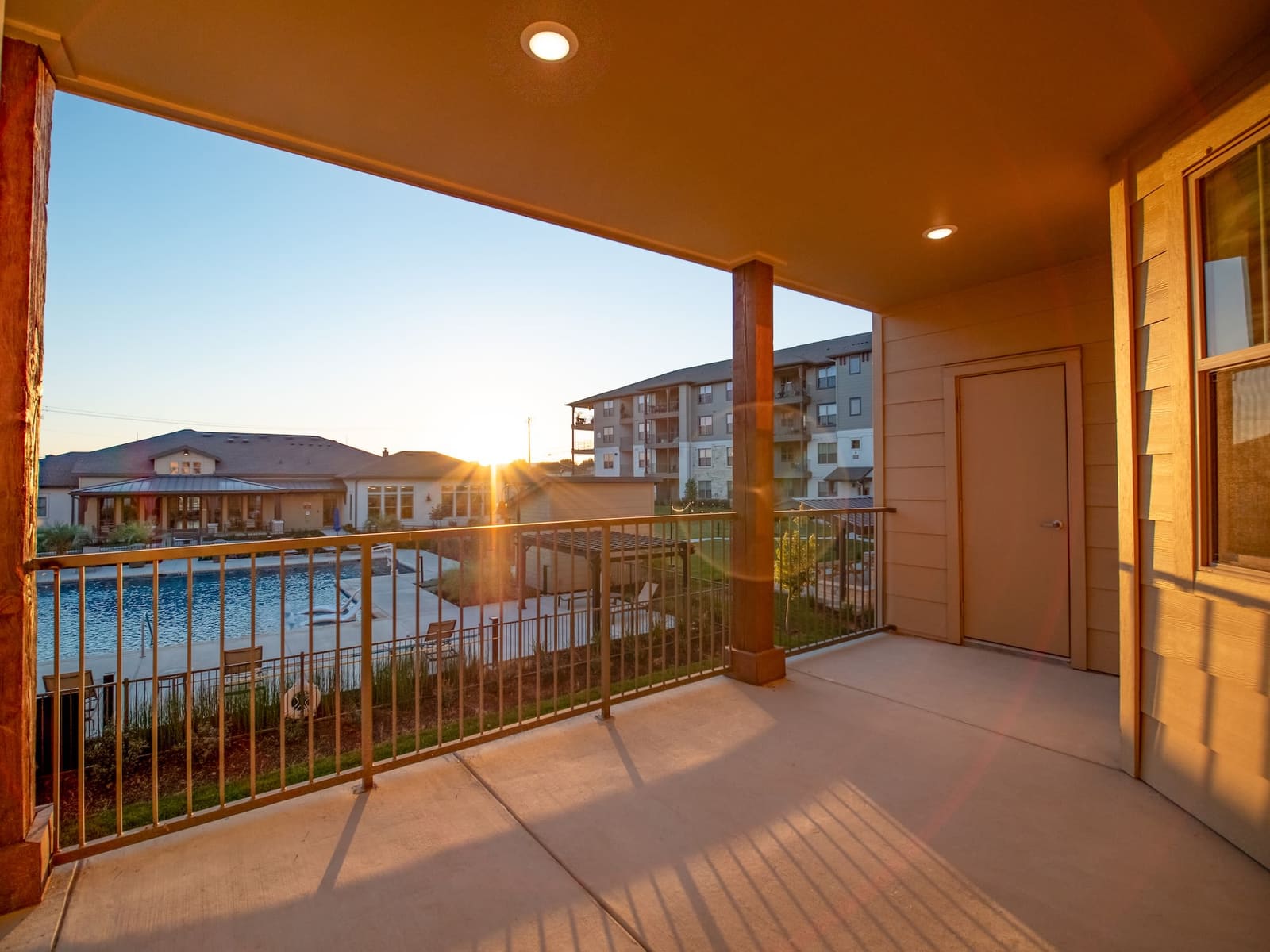Pickleball Court and Pet Spa photo 3 in Del Valle
