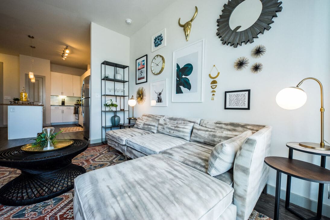 Rooftop deck with downtown views — apartment in East Austin with 2 months free move-in special