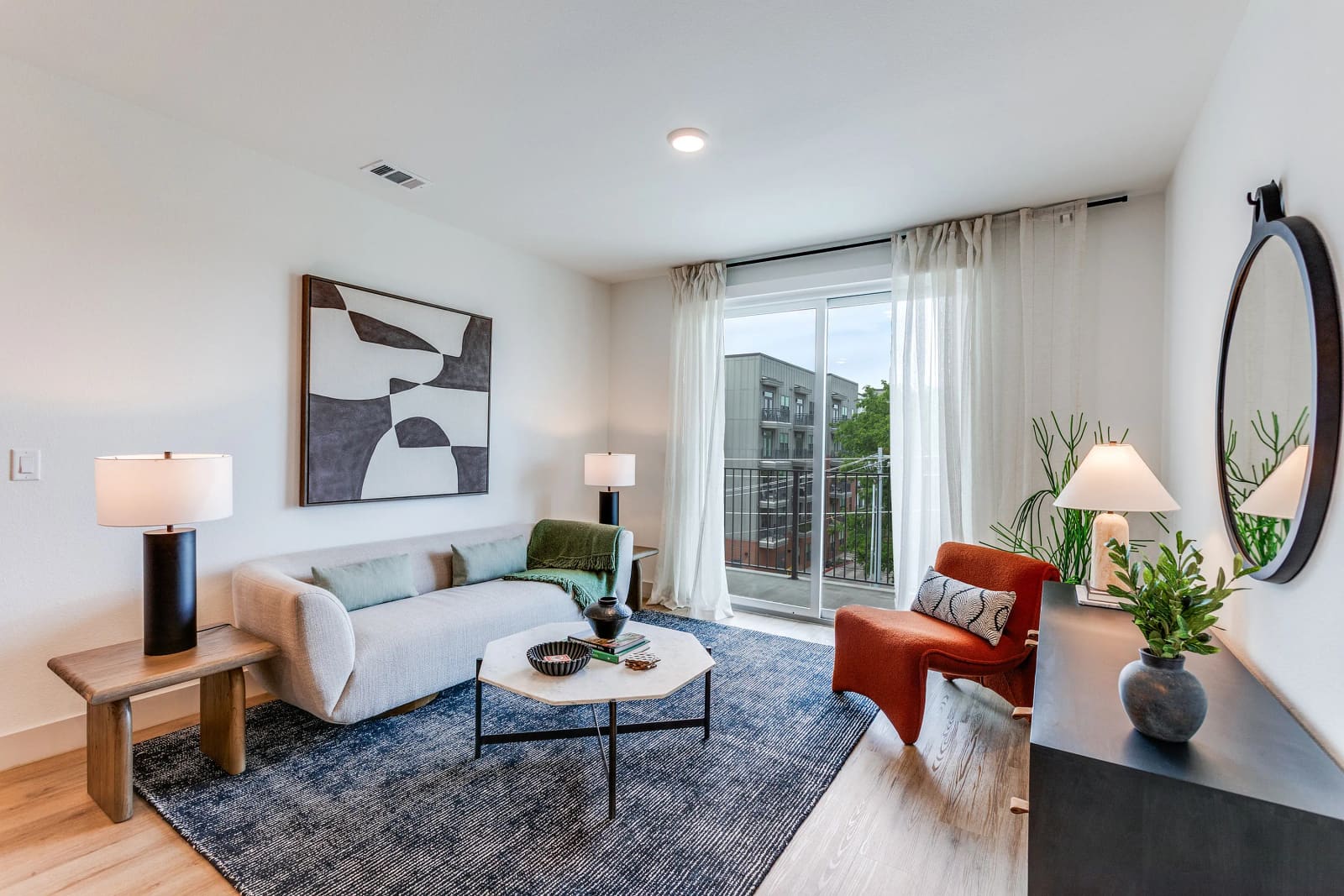 1–2 Bedroom Options · Option 9 — apartment in East Austin with 10 weeks free move-in special