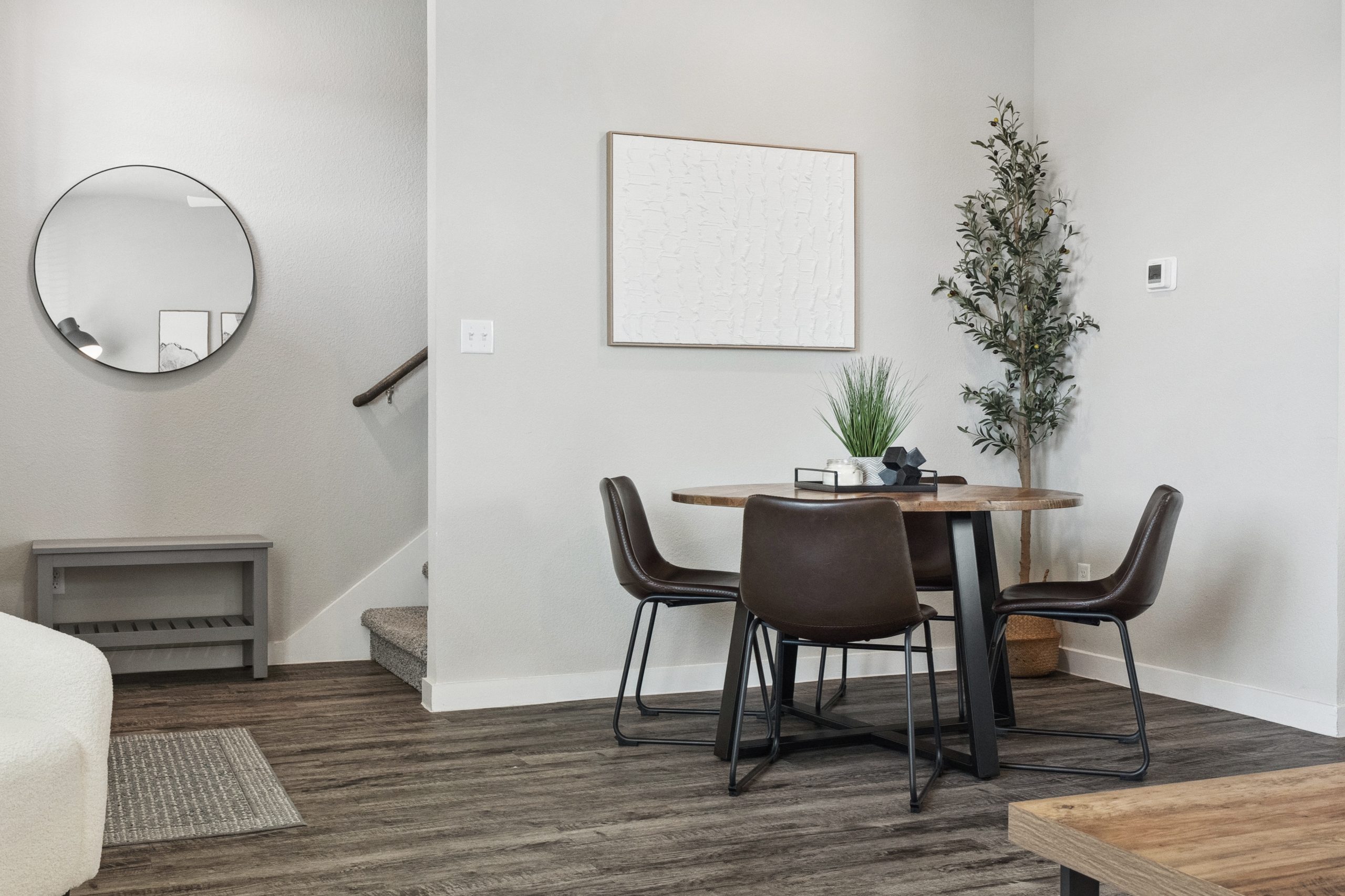 Apartment property photo 4