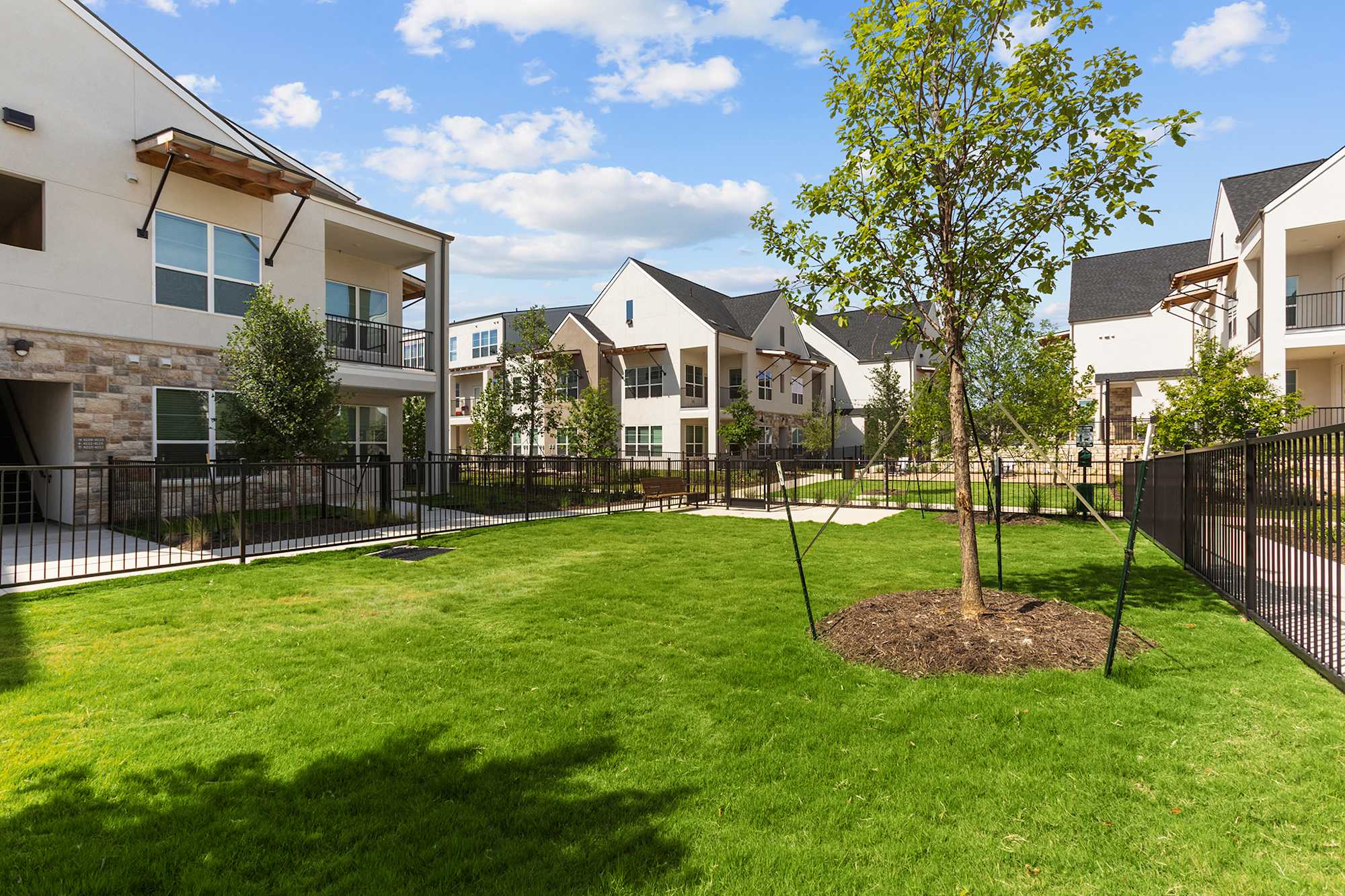 A Standout Deal in Leander, TX — apartment in Leander, TX with 10 weeks free move-in special