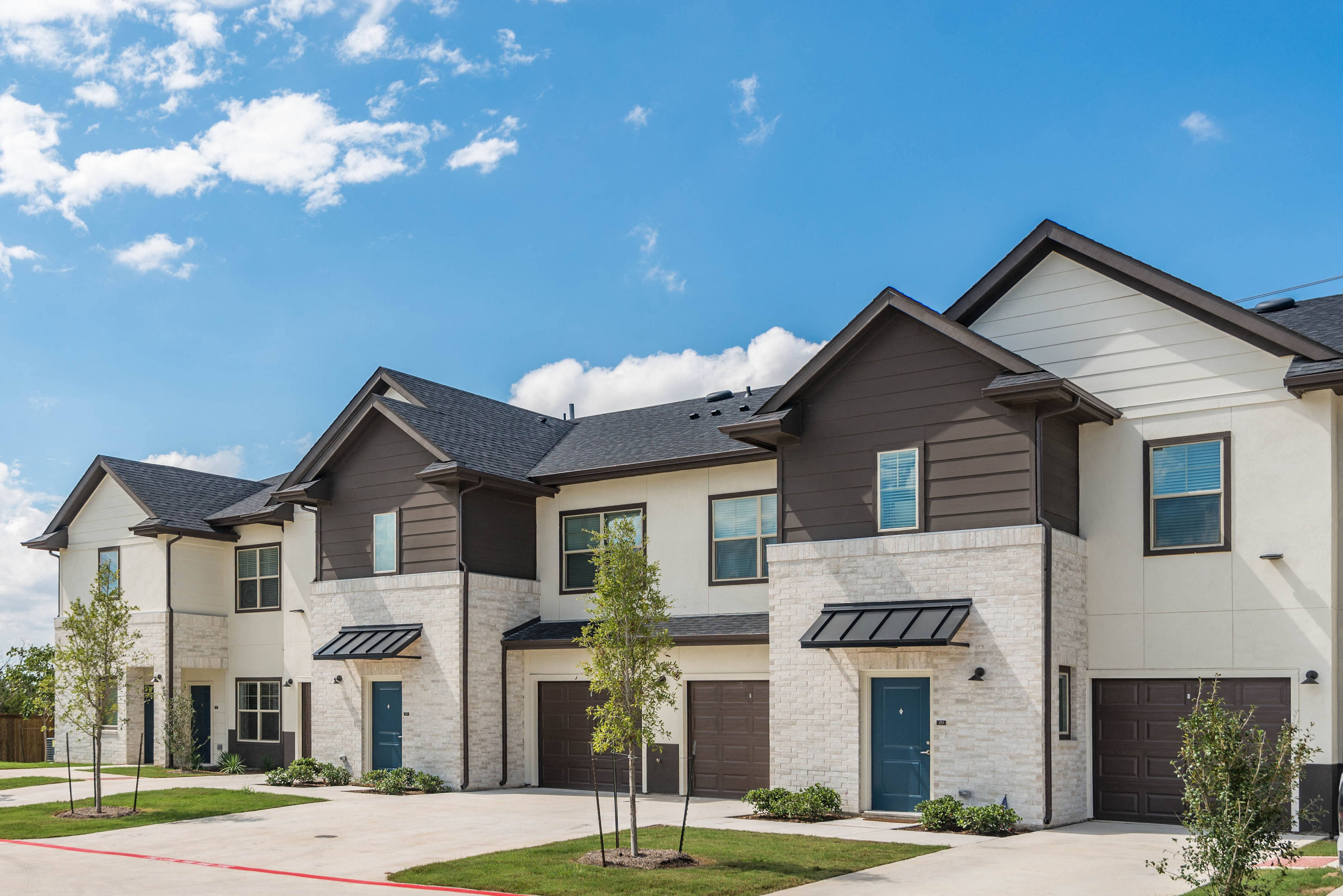 A Standout Deal in Leander, TX — apartment in Leander, TX with 10 weeks free move-in special